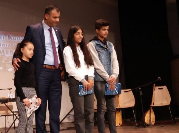 Öğrencimiz Asiye Nur Akın 3.´lük Ödülünü  Aldı 