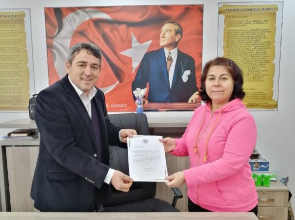 Öğretmenimiz Hülya ERİM´e Ankara Üniversitesi Rektöründen Tebrik